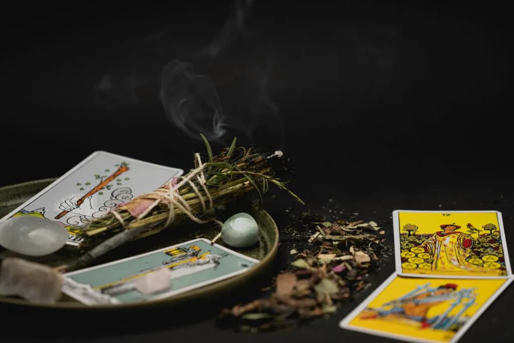 Tarot-Legungen und Einsichten für Beziehungen: Persönliche & spirituelle Orientierung